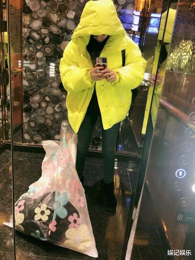 张馨予网购又被骗?买消毒液收到空瓶子,晒店铺消失页面