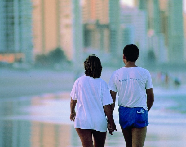 快步走正确动作,快步走的正确方式