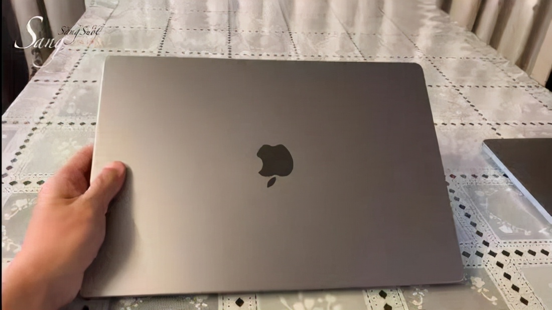 苹果发布新产品macbookpro,苹果新款macbookpro更多信息曝光