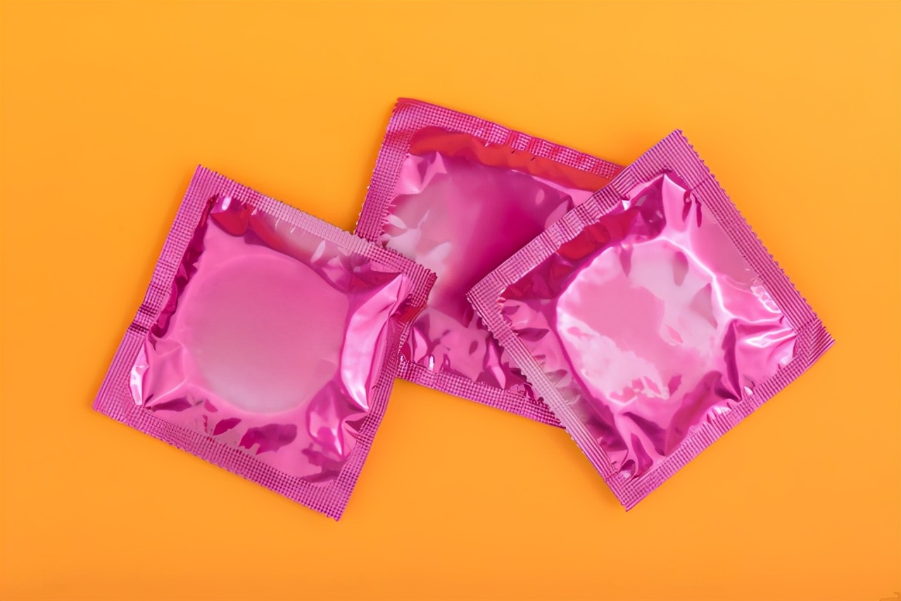 月子期间腰酸背痛会留下月子病吗,出了月子干活腰疼有事吗