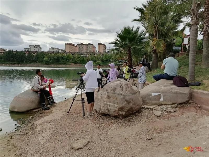 楚雄州彝族民歌小视频,楚雄自治州彝族刺绣宣传视频