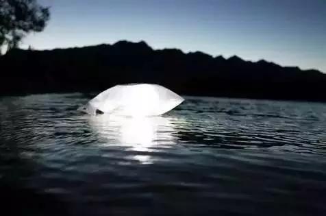 一盏神灯,一盏神灯至今已经亮了100多年