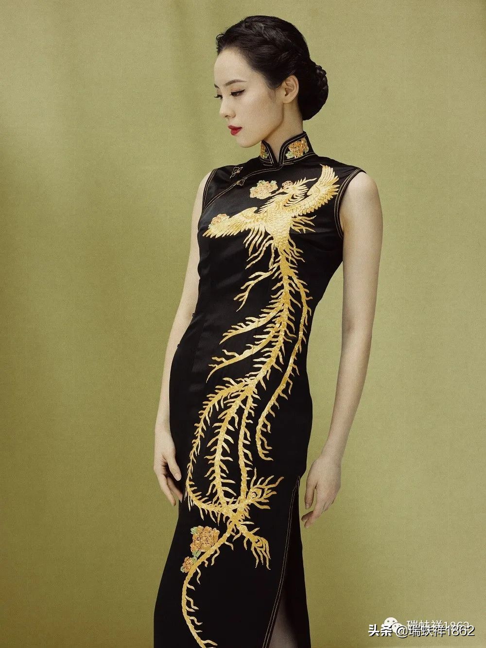 新中式旗袍图片,新中式旗袍古典