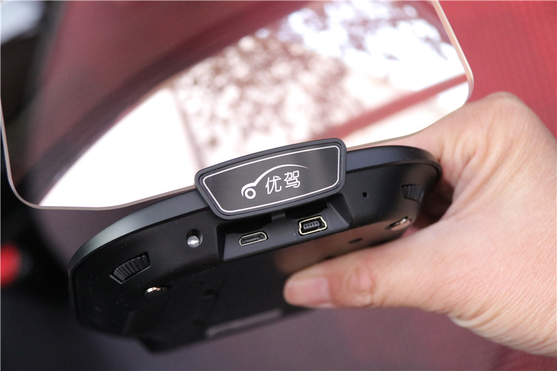 后悔没加装hud,给车子加装hud多少钱