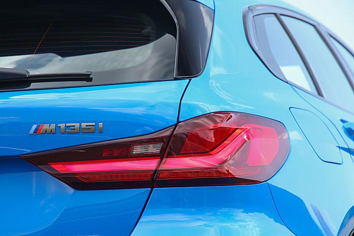 这驾感，依旧又浓又辣，试驾全新一代宝马M135ixDrive