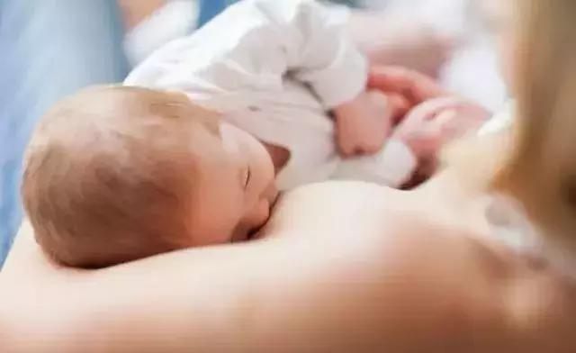 angelababy产后多久复出,产后2个月身材恢复到孕前