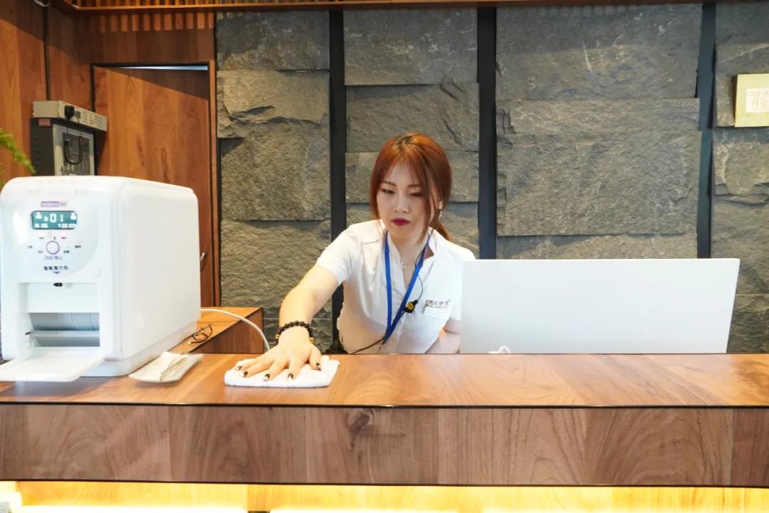 98年出生在殷汇，北漂一年多，玖静堂让我选择了留在家乡池州