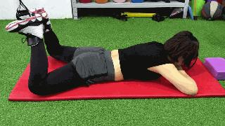 练翘臀不伤膝盖的方法,练翘臀不腿粗的方法