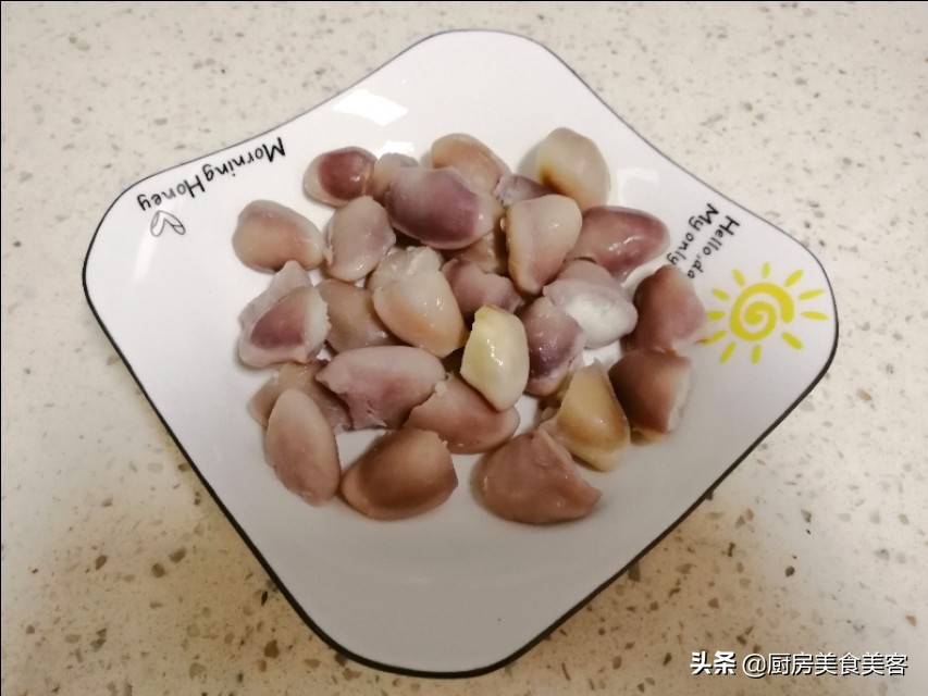 菱角熟怎么吃最容易剥开壳视频,菱角怎么剥壳最简单方法