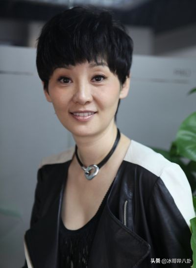 几位怀着孕还在拍戏的女明星,被曝怀孕的两位女明星