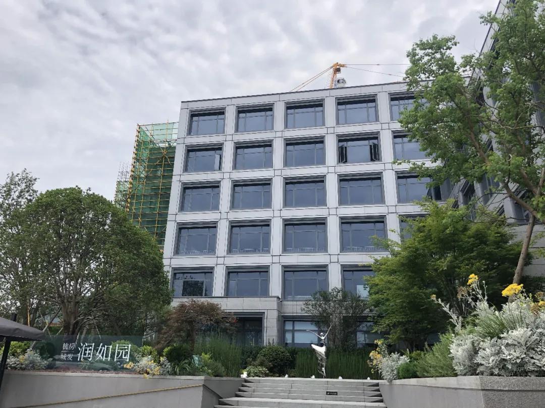 天街地铁3号线,地铁3号线龙湖天街周边房子