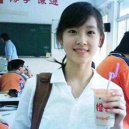 一场游戏一场梦:中国网红们的二十年