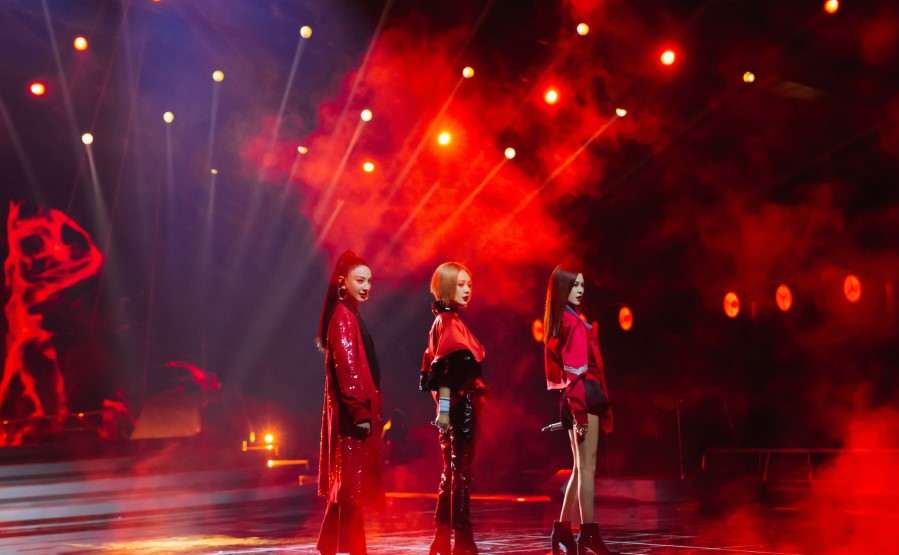 郁可唯同款耳环,郁可唯同款的流苏耳饰