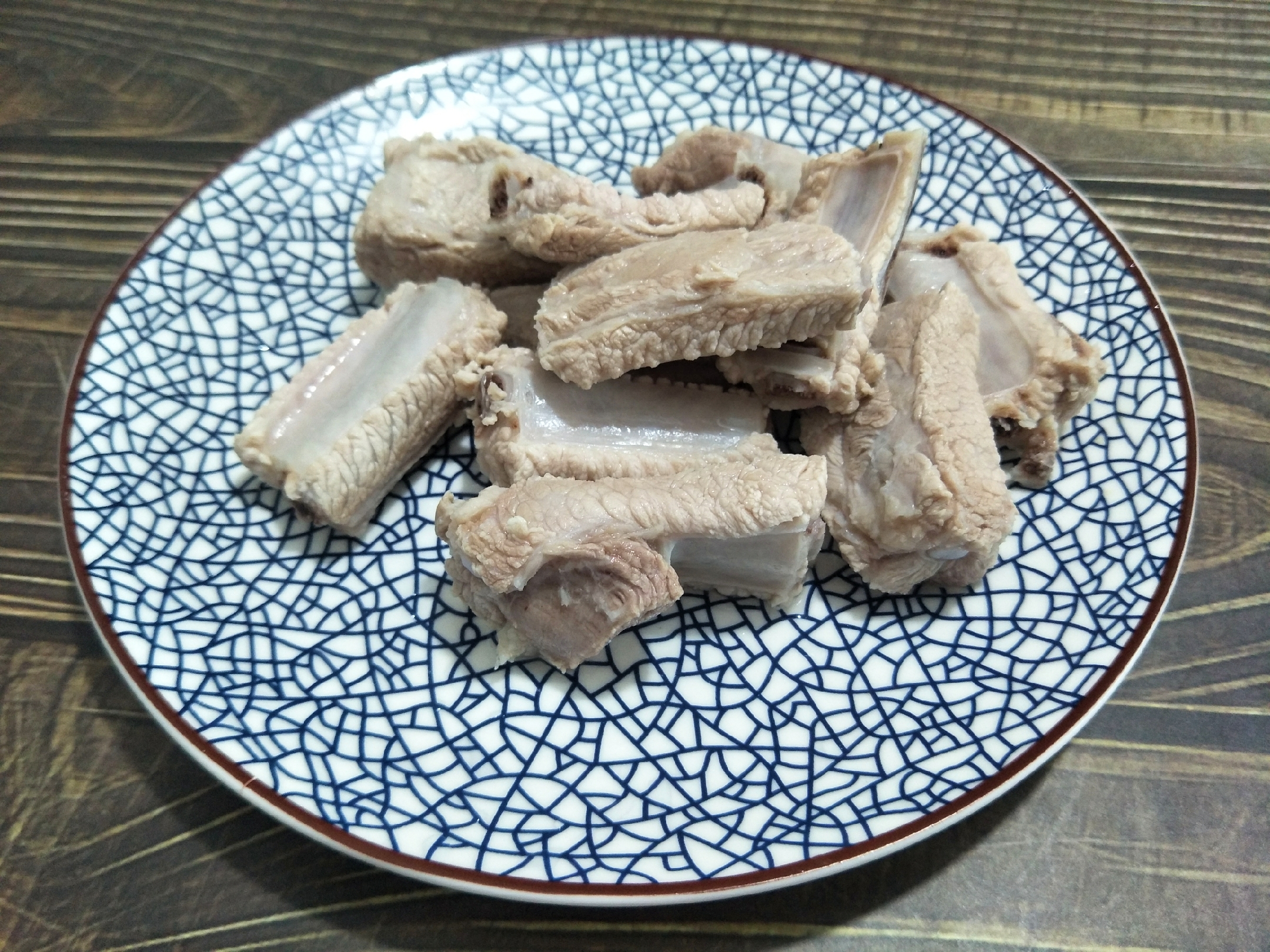 排骨米饭用的排骨怎么做好吃,排骨糯米饭的做法电饭煲视频教程