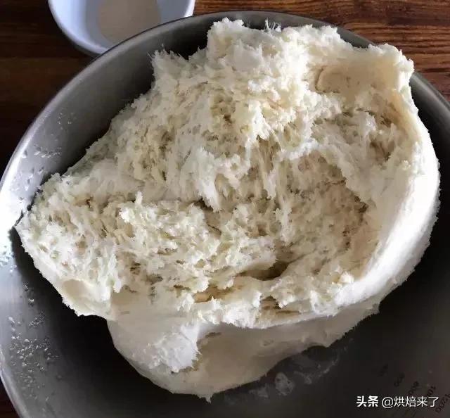 在家就能做松软的北海道牛奶吐司,北海道吐司奶香浓郁柔软拉丝