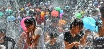 欢乐的泼水节鸟语花香,泼水节溢出的欢乐