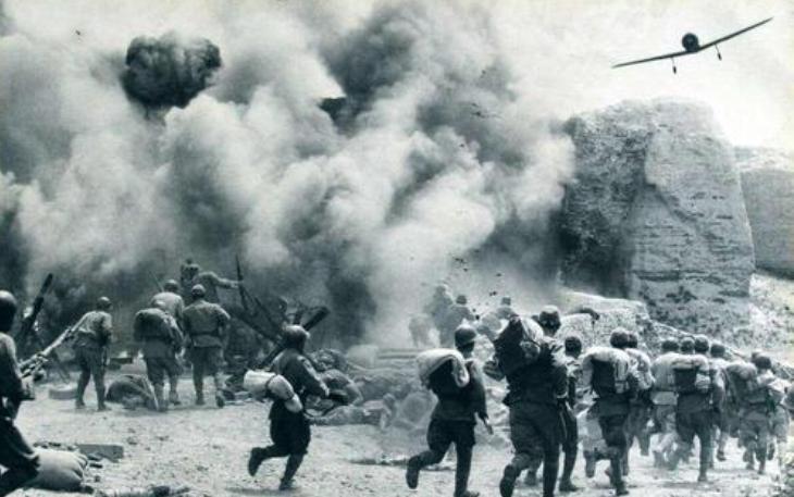 1948年毛主席遭精准轰炸，九死一生，一封电报让内鬼浮出水面