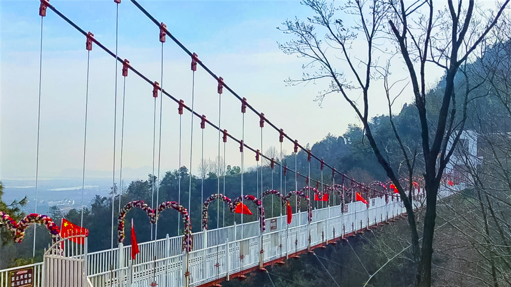 武汉旅行不止武大樱花，江汉平原第一峰堪称世外桃源宝藏旅行地