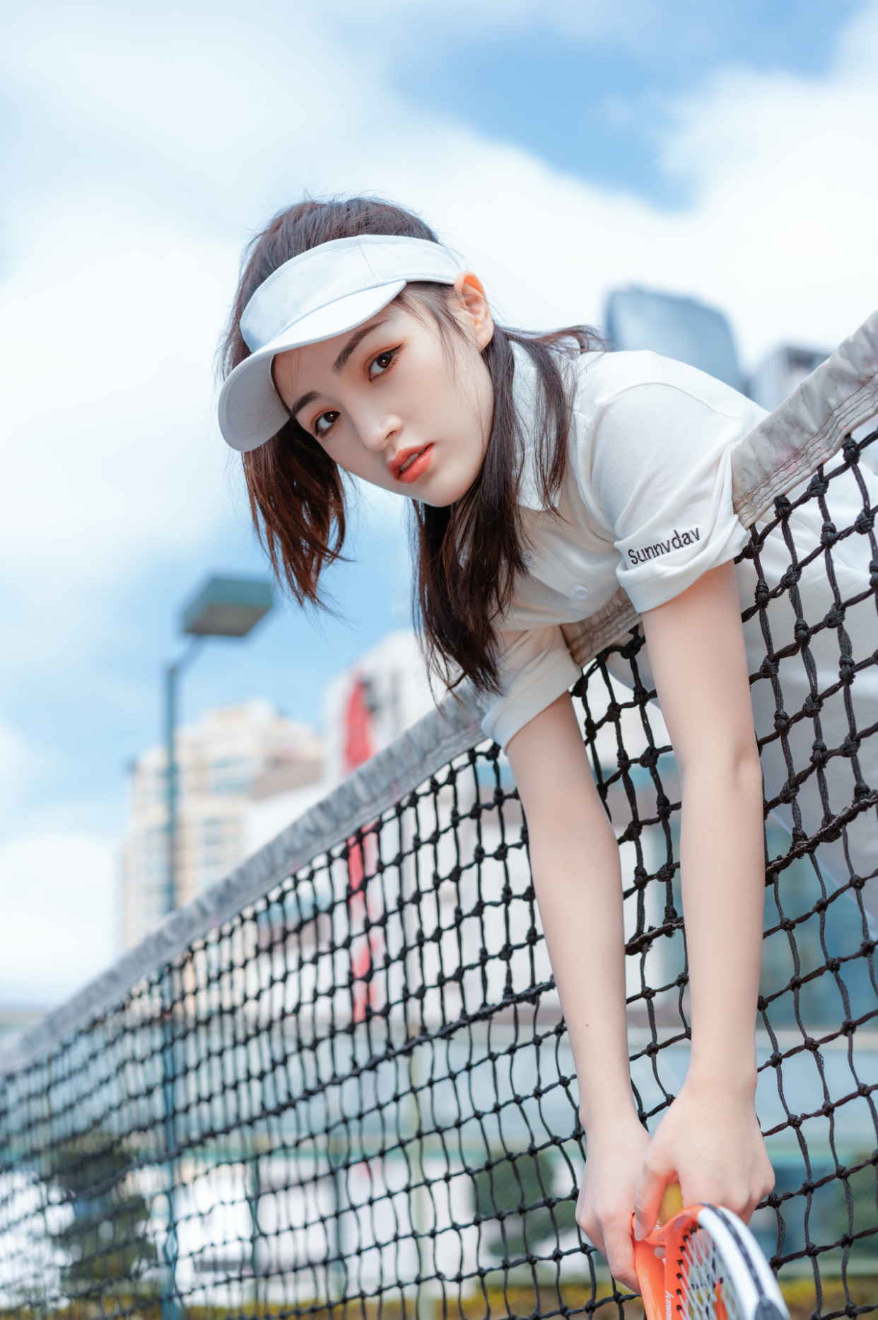 拿相机拍照怎么拍好看,拿照片拍照怎么拍