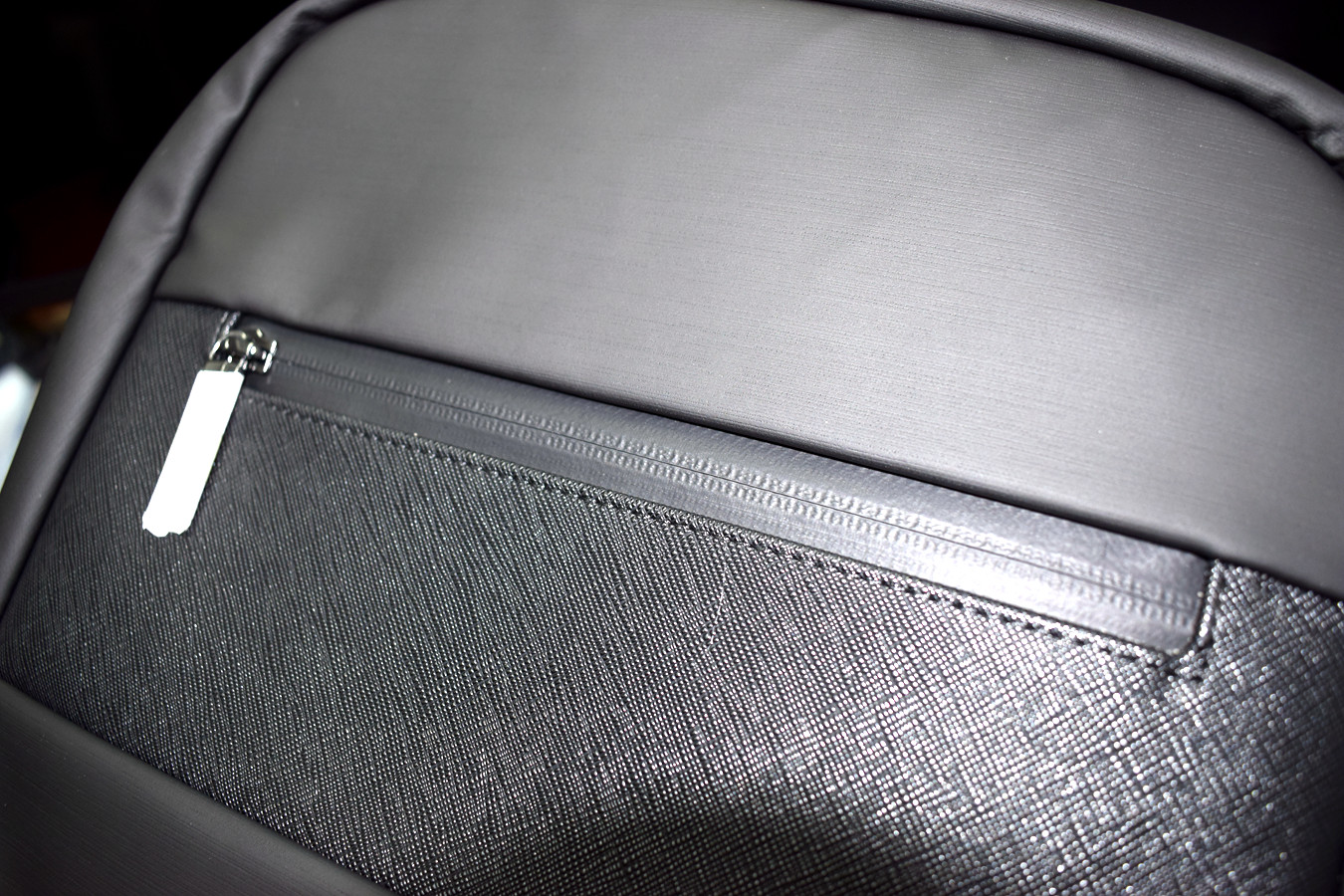 thinkplus时尚几何双肩包,thinkplus双肩包4x40