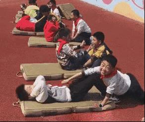 奇葩新闻大全爆笑合集,各种奇葩新闻笑死人