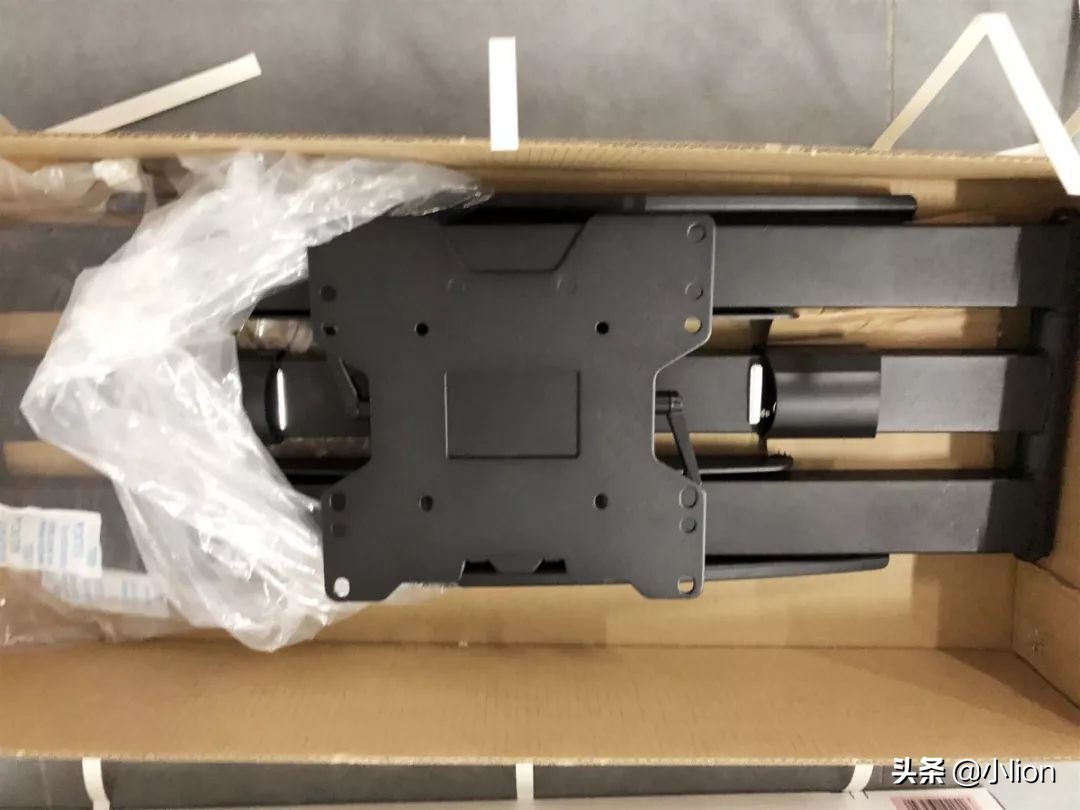 电视上墙注意事项,电视到底上墙好还是不上好