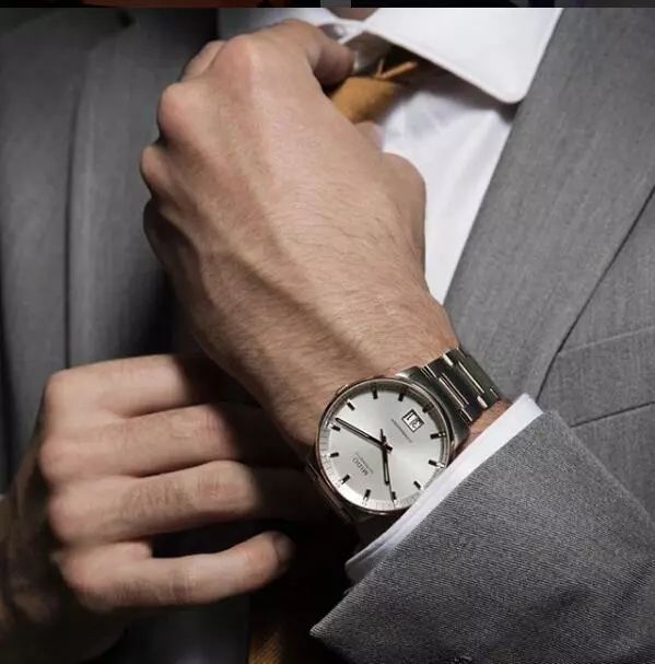 万元级别选浪琴还是欧米茄,万元表选浪琴还是天梭