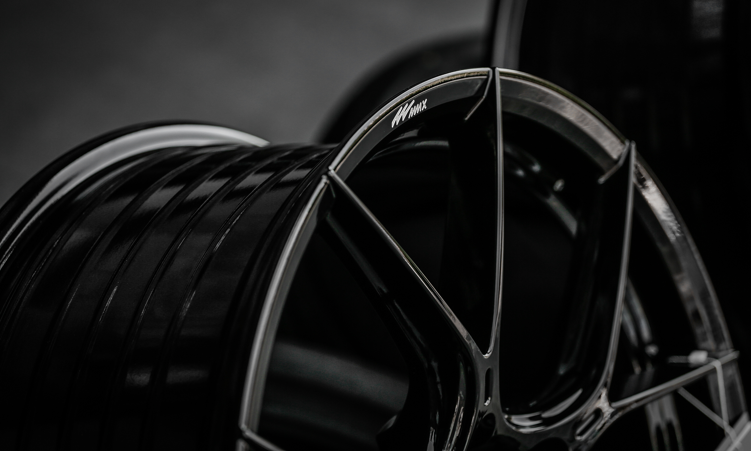 阿特兹19寸轮毂容易坏吗,阿特兹19寸轮毂可以换235的胎吗