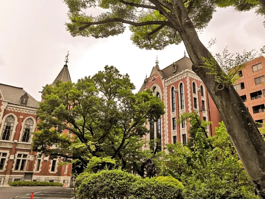 庆应义塾大学:亚洲第一私立学府,创立者被印在了日元上