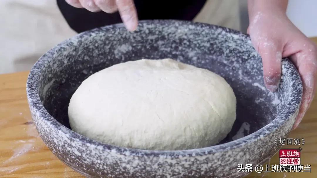 烤面筋的面筋制作方法大全,外边小摊上的烤面筋怎么做面筋条