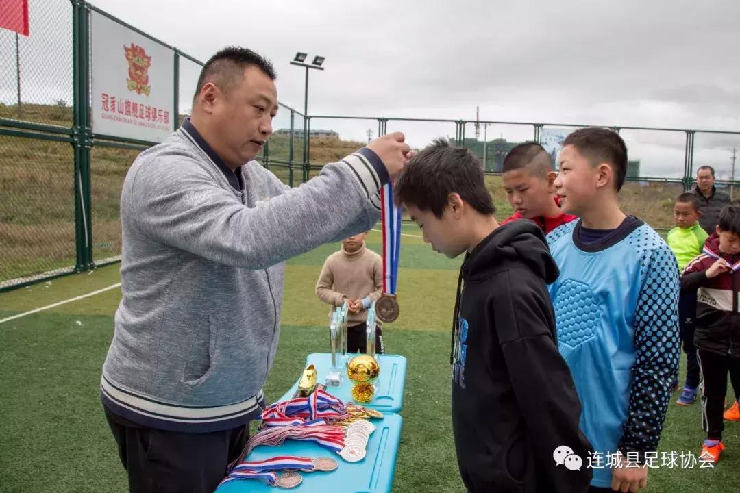 冠豸山旗舰足球俱乐部,冠豸山足球队