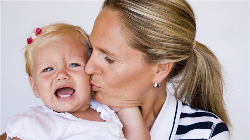 孩子烫伤医生包扎好回来怎么护理,孩子烫伤后家庭急救