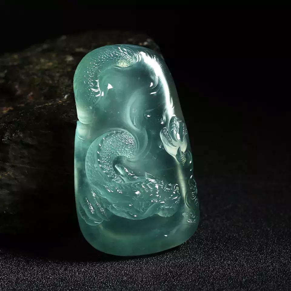 高品质翡翠送礼选什么,送礼翡翠怎么选