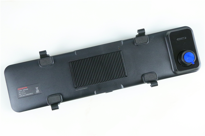 全面屏设计，前后双录不惧黑天白夜！盯盯拍E5评测