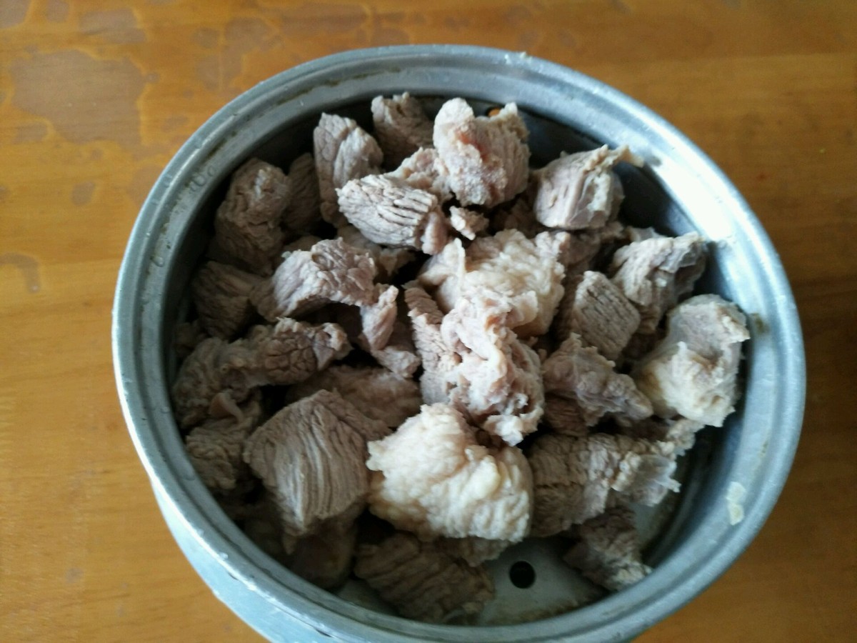 燕窝怎么熬汤好吃,鲜炖燕窝是很好的选择