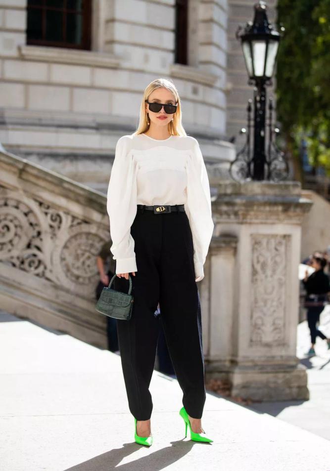 腿粗屁股大穿什么裤子好看又显高,腿粗屁股大穿什么裤子显瘦好看