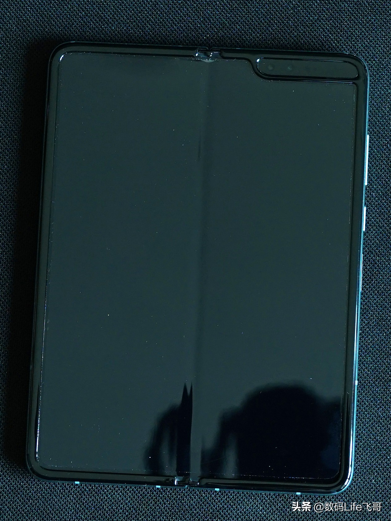 韩版三星galaxyfold出厂有膜,韩版三星galaxyfold5g