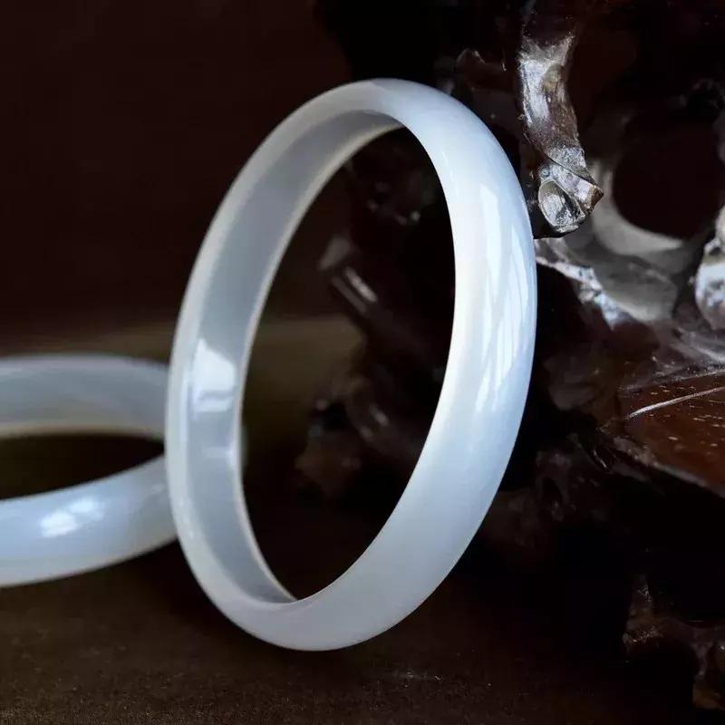 商场玉镯差距,玉镯一个号差距有多少