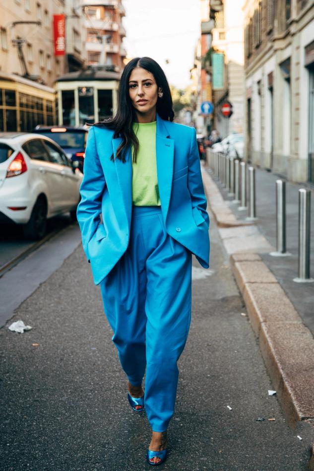 女人年过40岁多穿这3种颜色真减龄,40岁女人穿什么颜色显年轻洋气