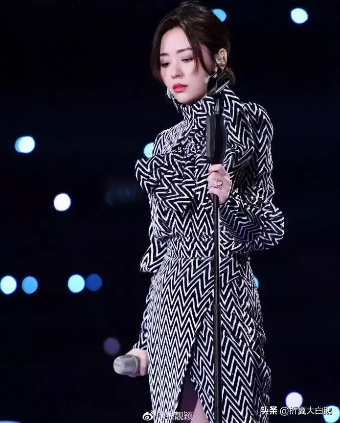 错爱15年终甩渣男，让王思聪都疯狂打call！