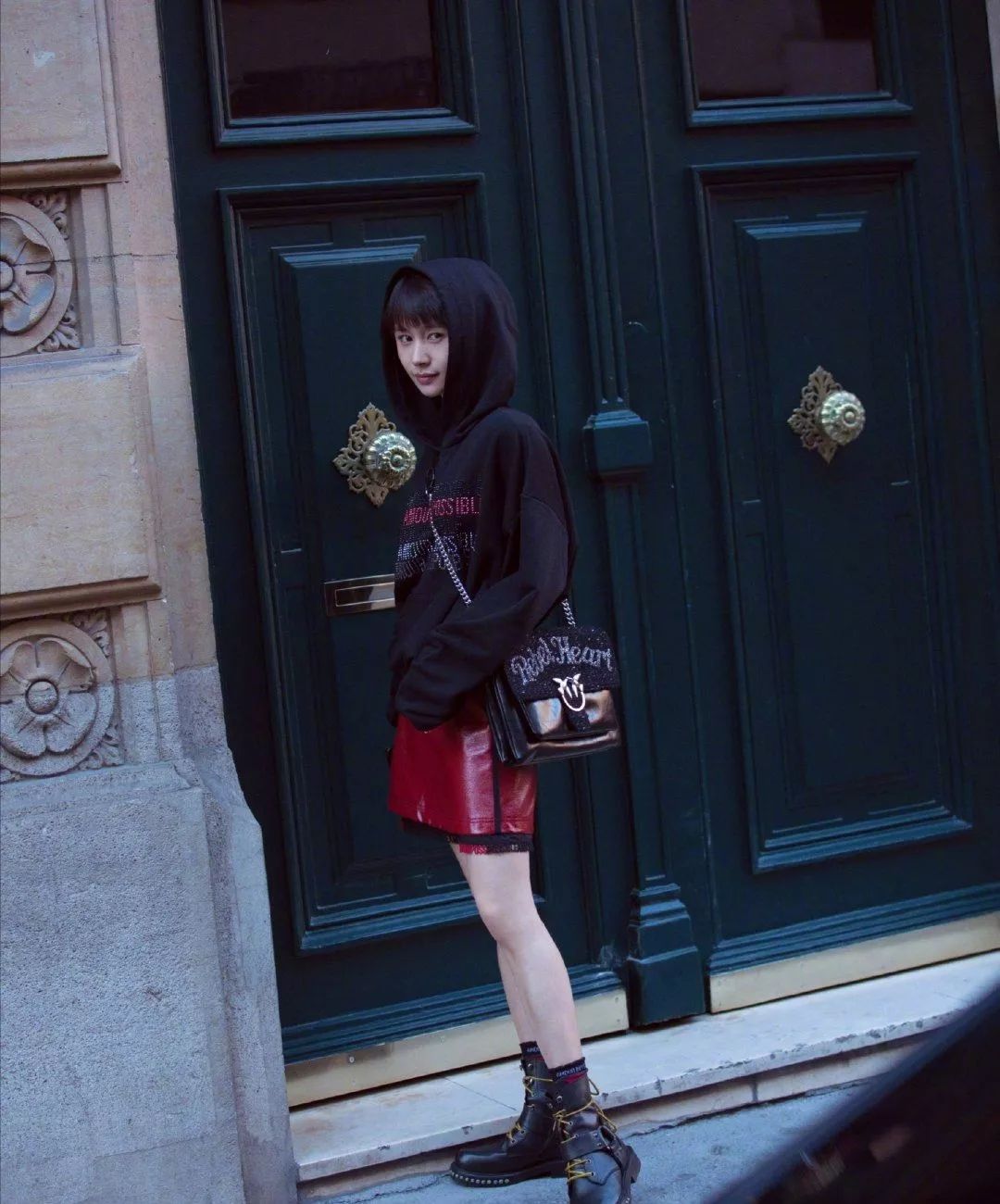 选马丁靴选8孔还是10孔的,马丁靴怎么选最合适