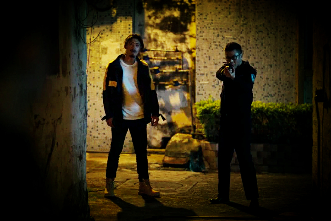 破冰行动赵嘉良李维民抢外套,破冰行动李维民打电话给赵嘉良