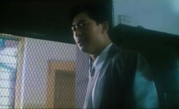 导演界有比张艺谋地位还高的吗,比张艺谋更老牌的导演有谁