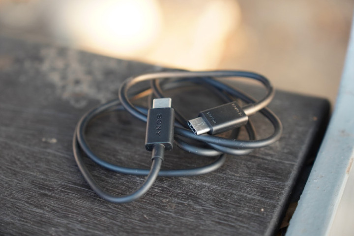 一部美到犯罪的手机,对不起,索尼已经很久没让我这么兴奋了