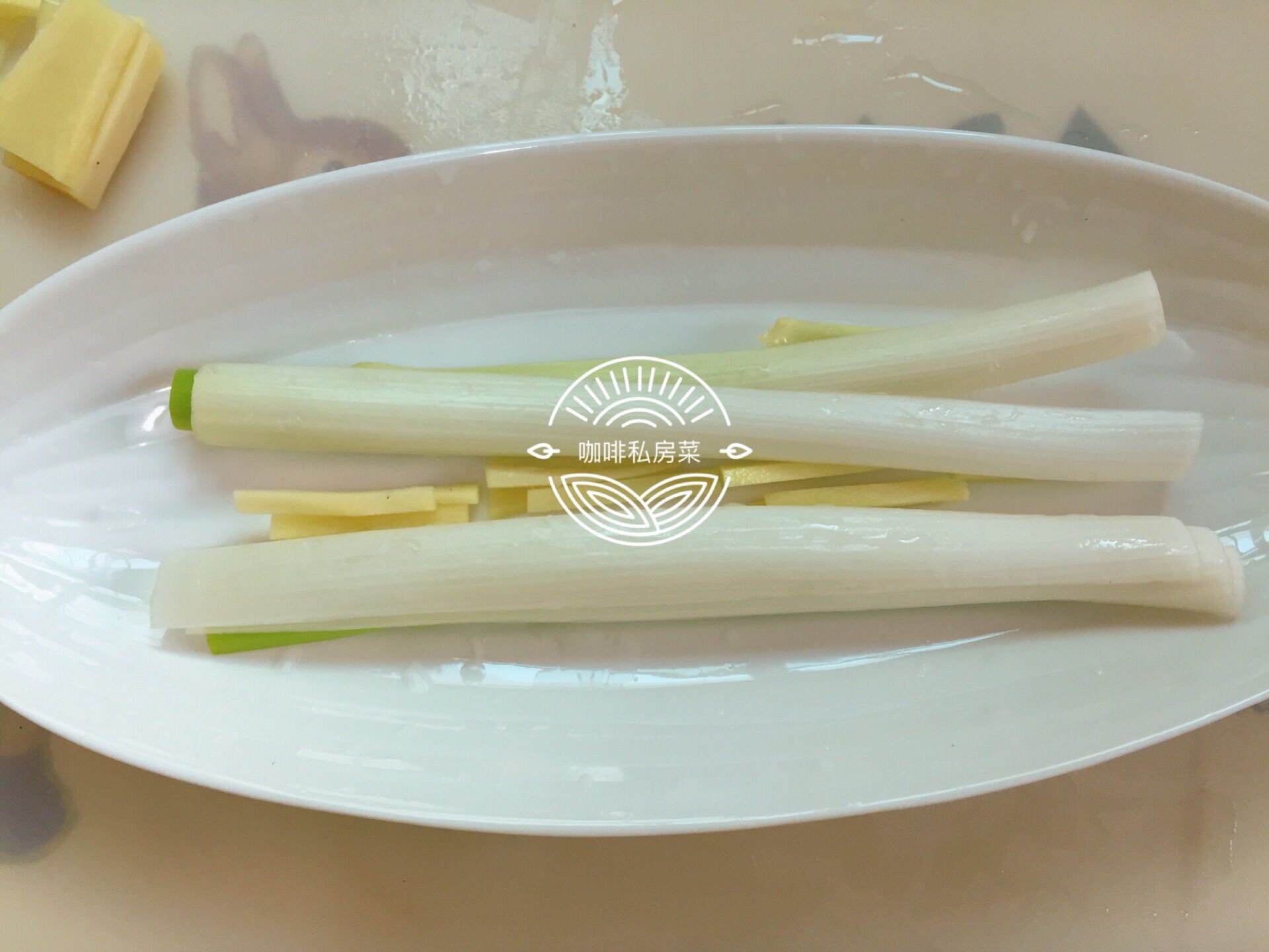 厨师长教你正宗清蒸鱼,广东五星级大厨教你做正宗清蒸鱼