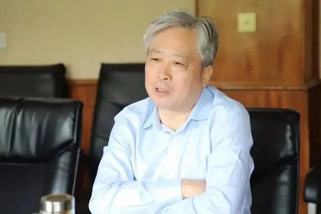 13岁女孩喝下百草枯后续短文,13岁女孩喝下百草枯病情恶化