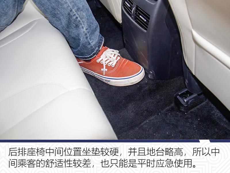 12.99万起长安马自达cx-30上市,马自达cx-30为什么铂钢灰贵2000