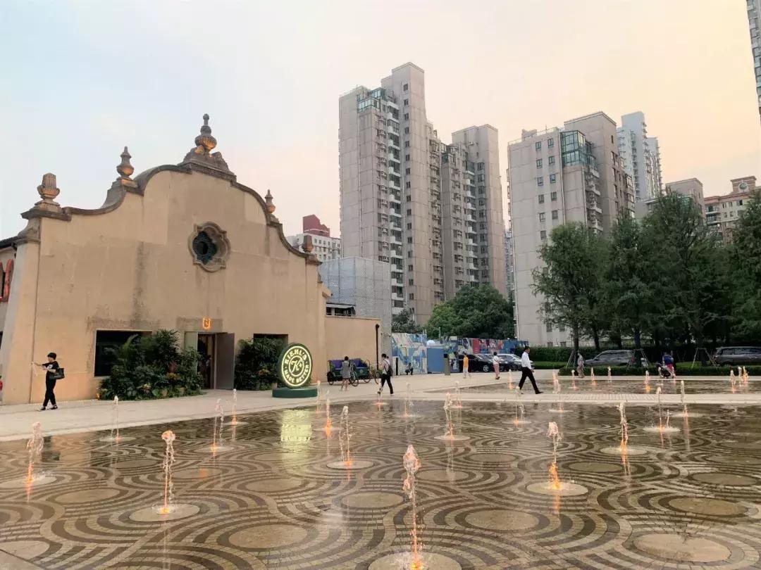 旧厂房改造文创园,淄博文创集市旧厂房改造陶艺