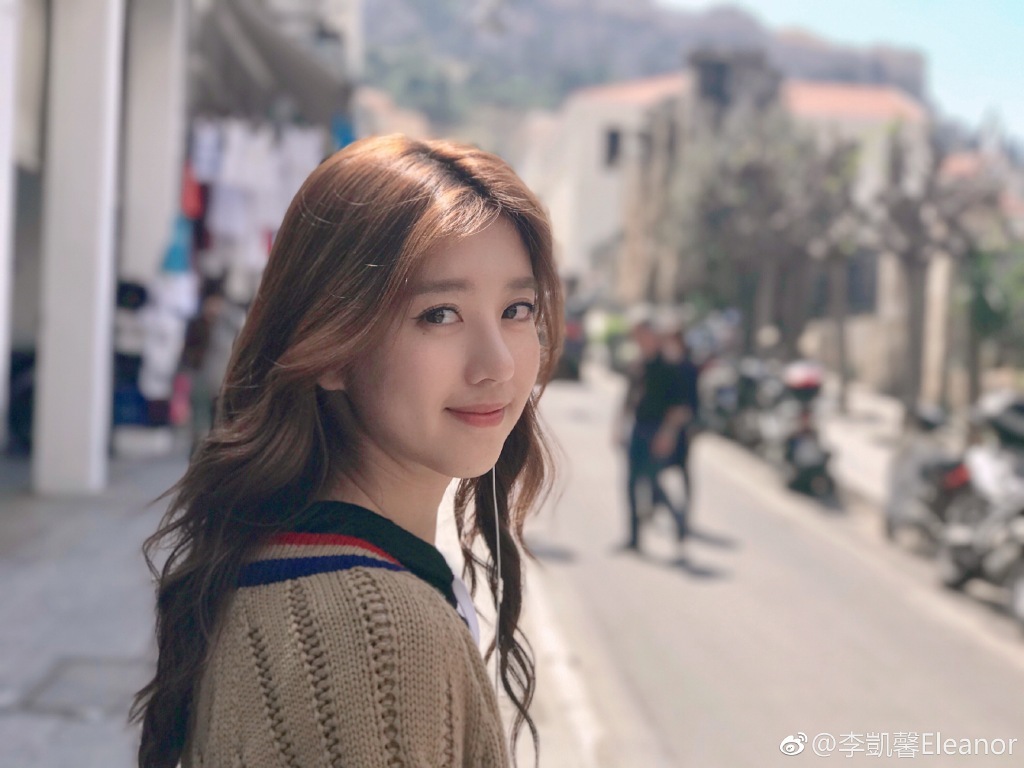 李凯馨成长记录,李凯馨气质绝美