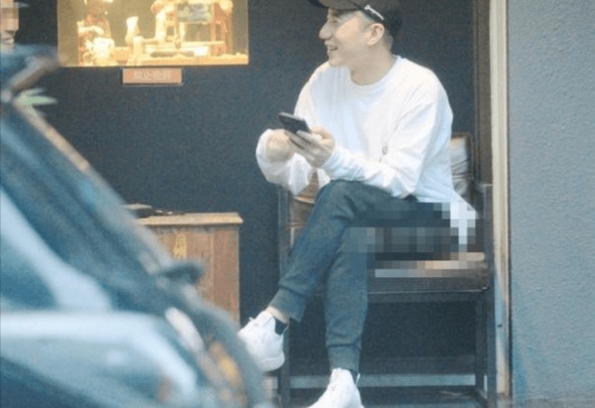 38岁的房祖名拍戏欲复出,房祖名被曝开豪车抽雪茄